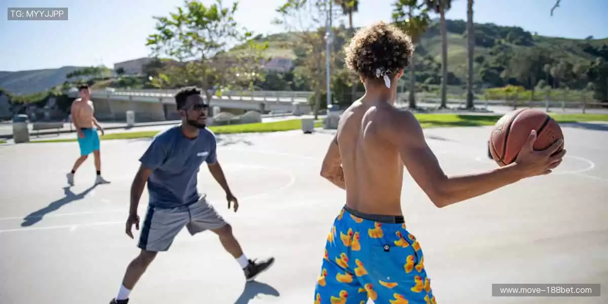 🏀 高清直播，实时尖叫，与全球球迷同频共振！